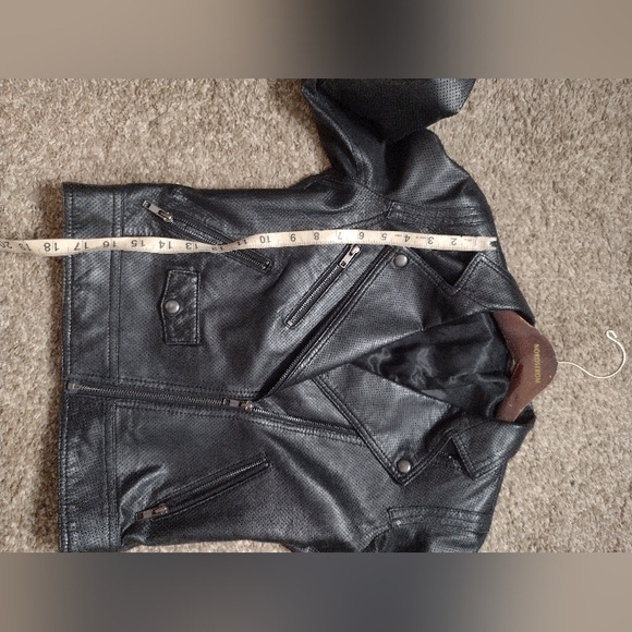 Jacket - Picture 7 of 7